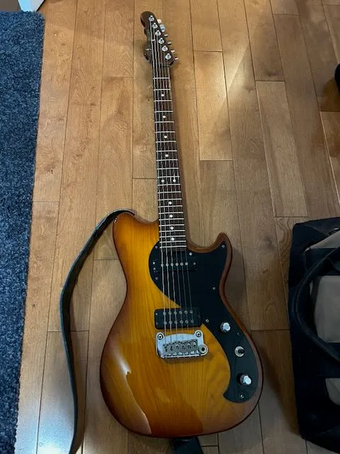 G&L LE-2